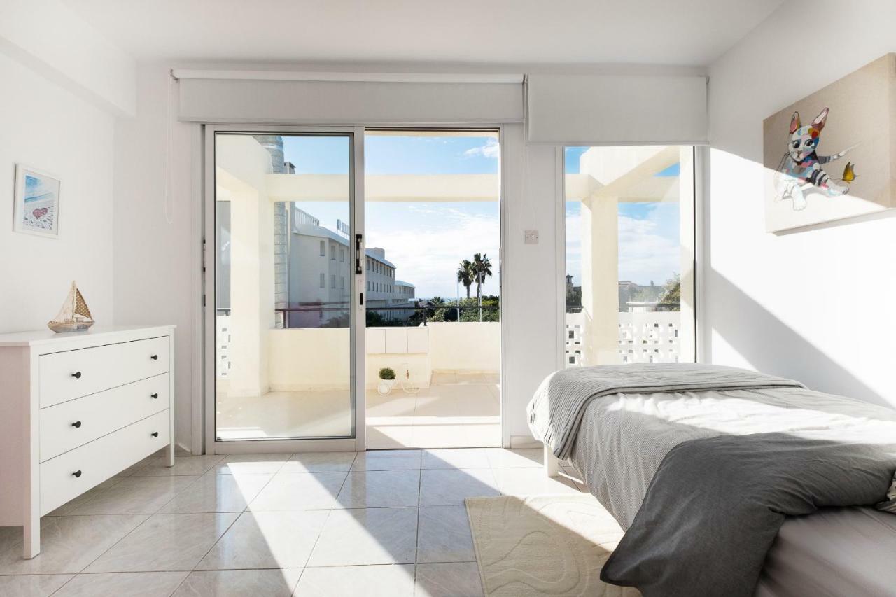 Seaview 3 Bedroom Kings Road Penthouse Pafos Exterior foto
