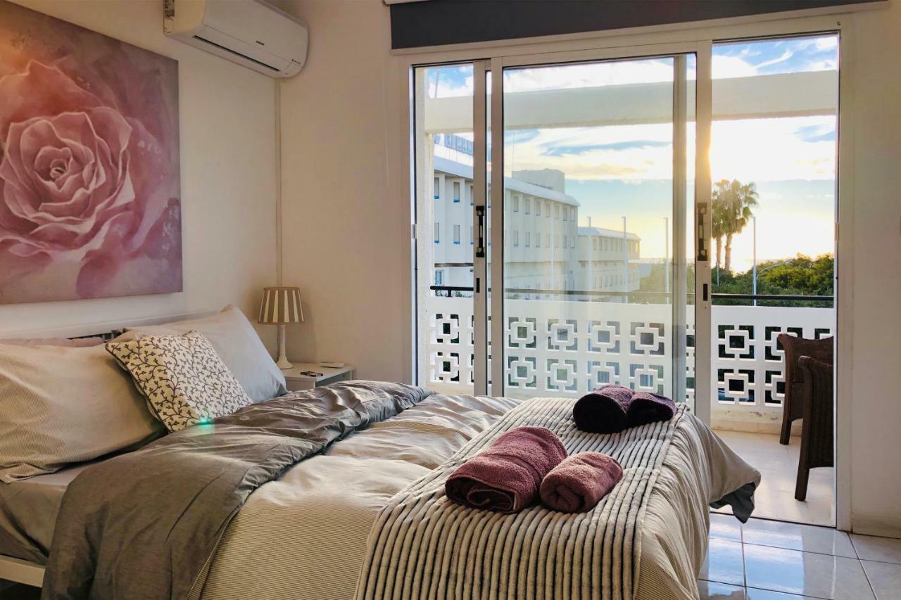 Seaview 3 Bedroom Kings Road Penthouse Pafos Exterior foto